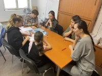 CNN deskovky pro neslysici unor 2023